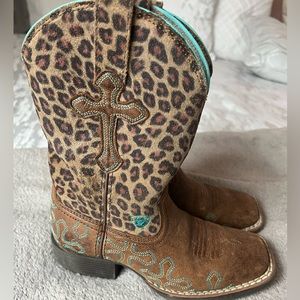 Toddler girls size 11 Ariat boots